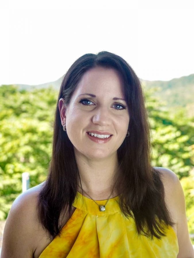Lesley Van Staveren - https://fnqplastics.com.au/